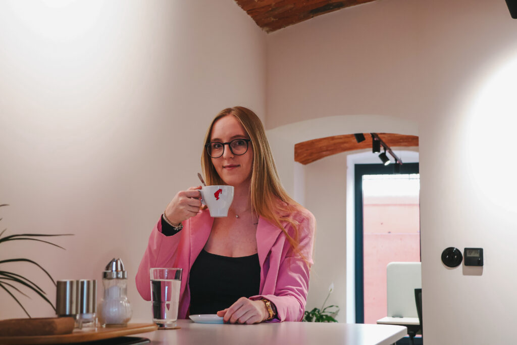 Káva v Coworking Znojmo